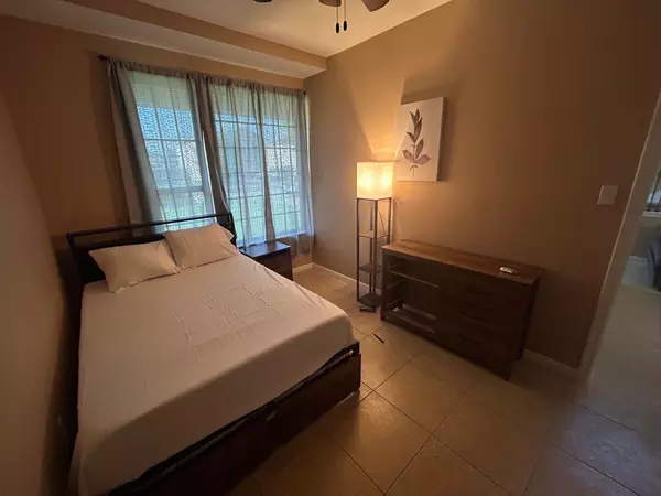 Coliving in Baytown - Se Houston, Houston