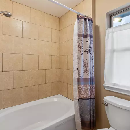 Coliving in Baytown - Se Houston, Houston