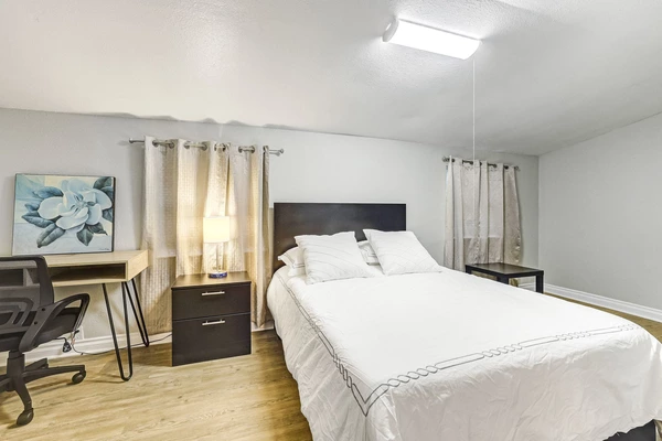 Coliving in Cedar Hills - Westside, Jacksonville