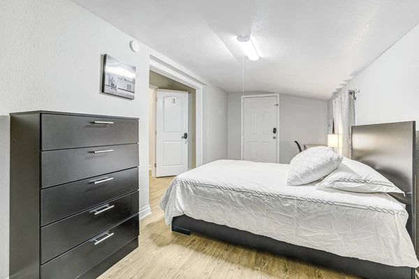 Coliving in Cedar Hills - Westside, Jacksonville