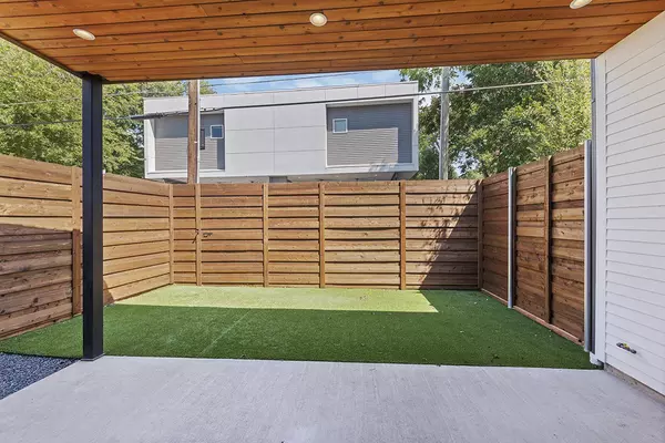 3 bedrooms apartment for rent in West Dallas - Sw Dallas, Dallas