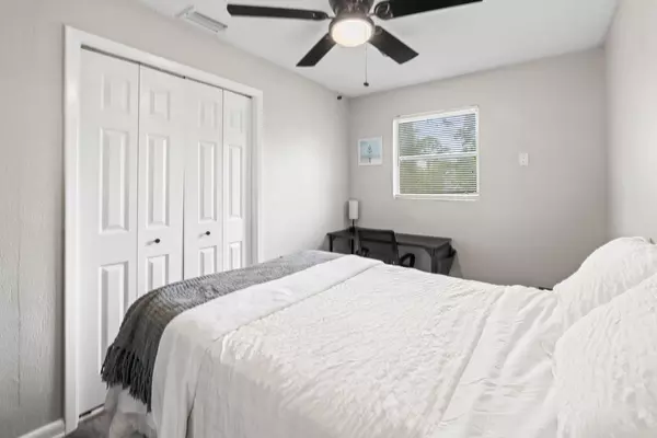 Coliving in Lake Forest - Northside, Jacksonville