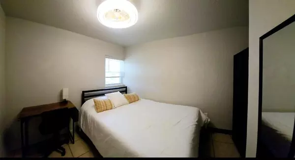 Coliving in Holden Heights - Central Orlando, Orlando