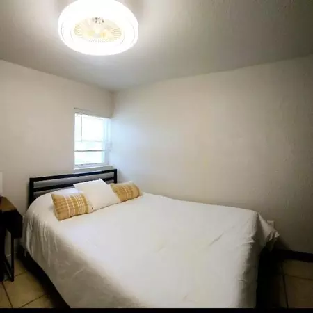 Coliving in Holden Heights - Central Orlando, Orlando