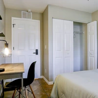 Coliving in Live Oaks Square - East Tampa, Tampa