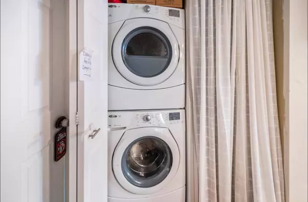 Coliving in Unknown - Unknown, Unknown