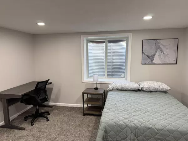 Coliving in Blue Springs - Outer KCMO, Kansas City