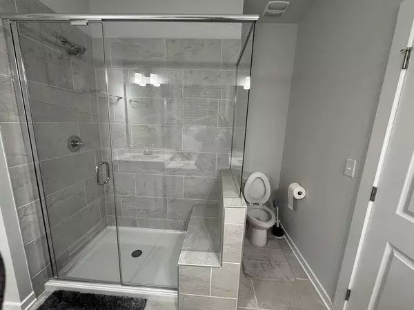 Coliving in University City North - North Charlotte, Charlotte