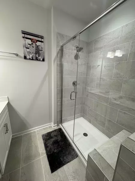 Coliving in University City North - North Charlotte, Charlotte
