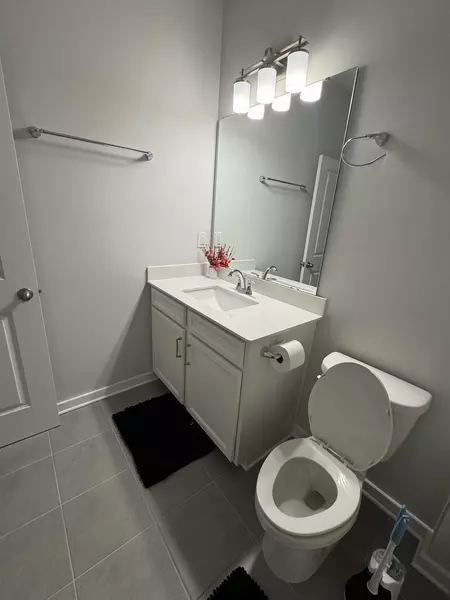 Coliving in University City North - North Charlotte, Charlotte