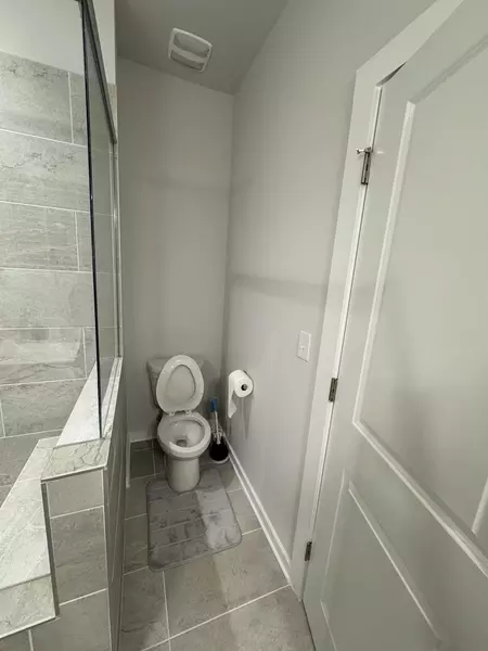 Coliving in University City North - North Charlotte, Charlotte