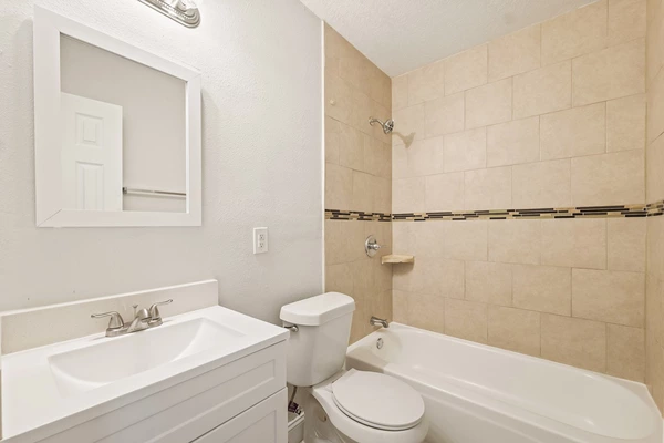 Coliving in Temple Terrace - North Tampa, Tampa