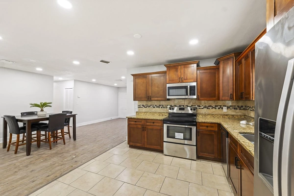 Coliving in Temple Terrace - North Tampa, Tampa