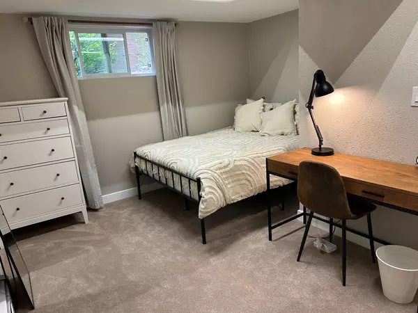 Coliving in Lakewood - Outer Denver, Denver