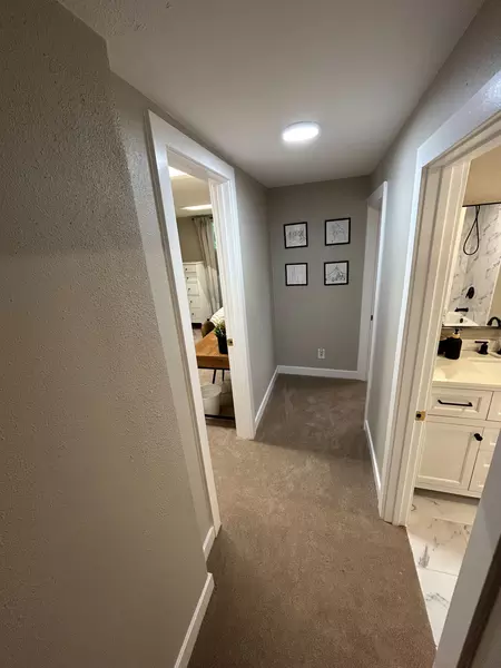 Coliving in Lakewood - Outer Denver, Denver