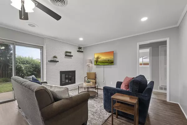 6 bedrooms apartment for rent in Benbrook - Forth Worth, Dallas