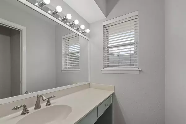 6 bedrooms apartment for rent in Benbrook - Forth Worth, Dallas