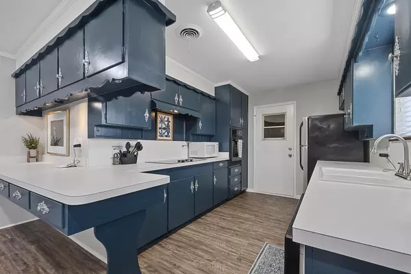 6 bedrooms apartment for rent in Benbrook - Forth Worth, Dallas
