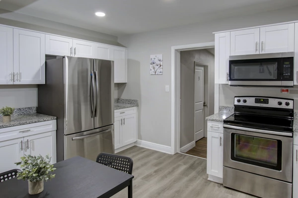 Coliving in Live Oaks Square - East Tampa, Tampa