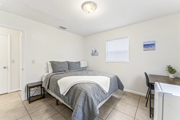 Coliving in Grant Park Tampa - East Tampa, Tampa