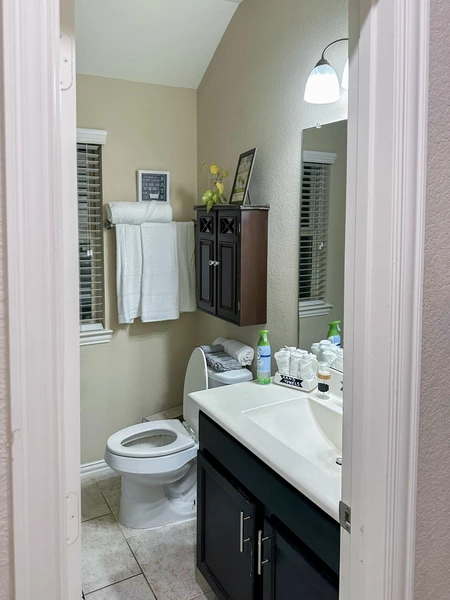 Coliving in Greater Greenspoint - Ne Houston, Houston