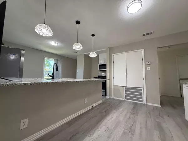 Coliving in Highland Hills - Se Dallas, Dallas