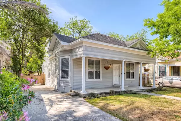 4 bedrooms apartment for rent in Roosevelt - Central SATX, San Antonio