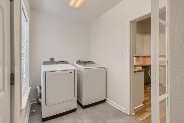 4 bedrooms apartment for rent in Roosevelt - Central SATX, San Antonio