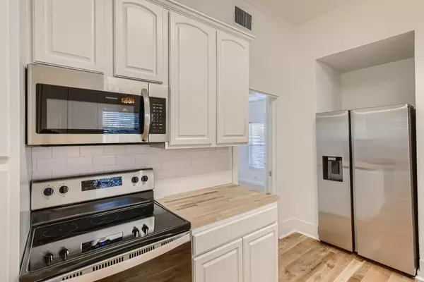 4 bedrooms apartment for rent in Roosevelt - Central SATX, San Antonio