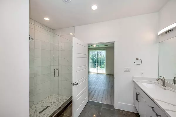 3 bedrooms apartment for rent in Old East Dallas - Ne Dallas, Dallas