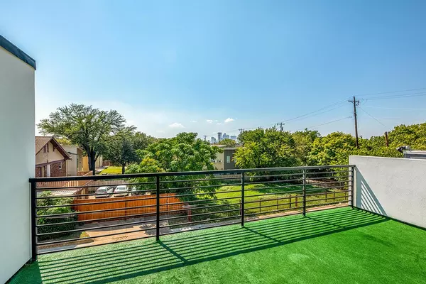 3 bedrooms apartment for rent in Old East Dallas - Ne Dallas, Dallas