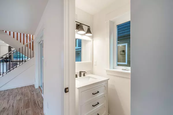3 bedrooms apartment for rent in Portsmouth - North Portland, Portland