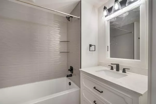 3 bedrooms apartment for rent in Portsmouth - North Portland, Portland