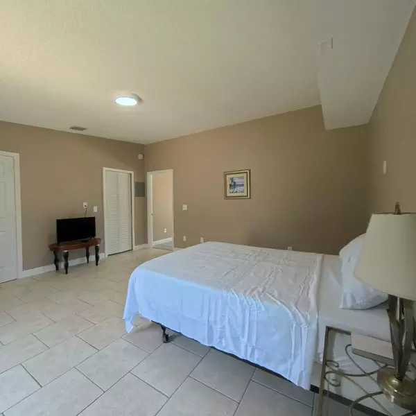 Coliving in Deltona - Outer Orlando, Orlando
