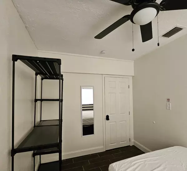 Coliving in Holden Heights - Central Orlando, Orlando