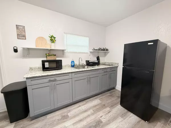 Coliving in Lowry Park North - North Tampa, Tampa