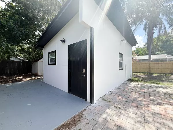 Coliving in Lowry Park North - North Tampa, Tampa