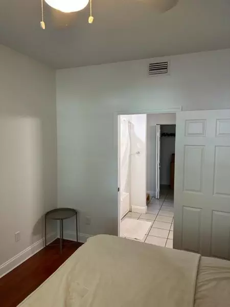 Coliving in Sulphur Springs - North Tampa, Tampa