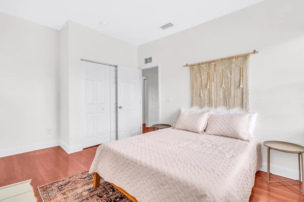 Coliving in Sulphur Springs - North Tampa, Tampa