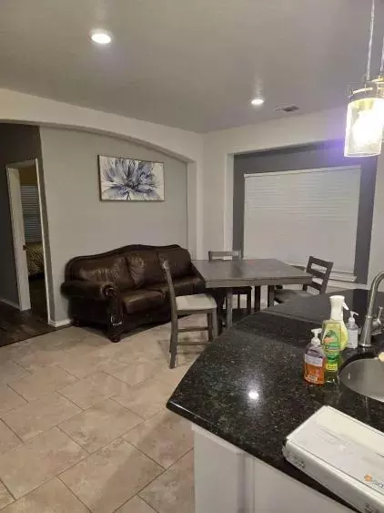 Coliving in Far West Side - West SATX, San Antonio