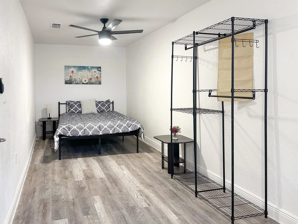 Coliving in Clearwater - Clearwater-St. Petersburg, Tampa