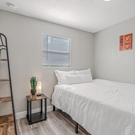 Coliving in Sulphur Springs - North Tampa, Tampa