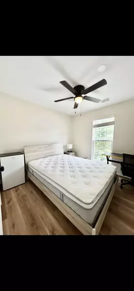 Coliving in College Downs - North Charlotte, Charlotte