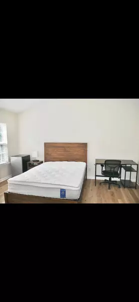 Coliving in College Downs - North Charlotte, Charlotte