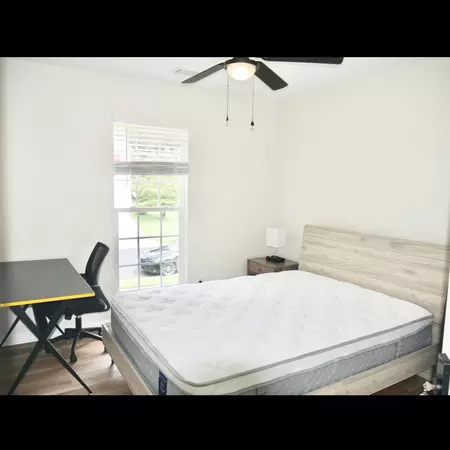 Coliving in College Downs - North Charlotte, Charlotte