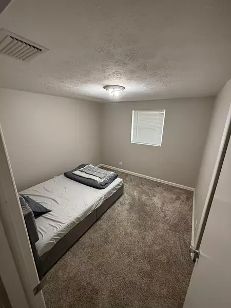 Coliving in Lake Forest - Northside, Jacksonville