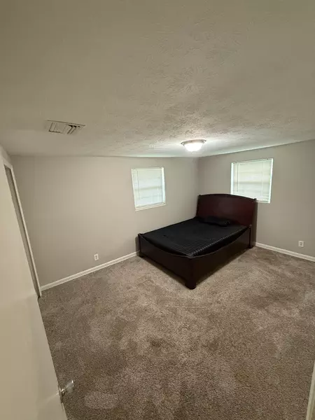 Coliving in Lake Forest - Northside, Jacksonville