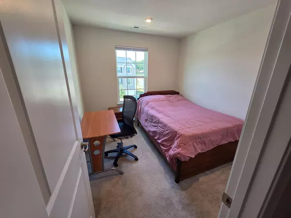 Coliving in Hope Valley - Durham, Raleigh