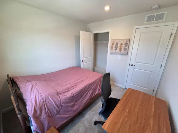 Coliving in Hope Valley - Durham, Raleigh