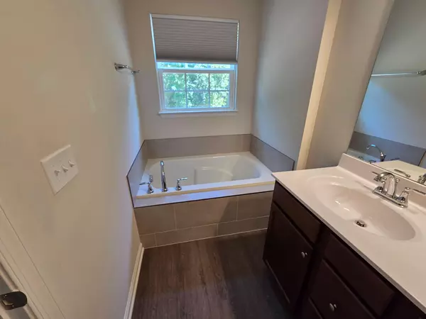Coliving in Hope Valley - Durham, Raleigh